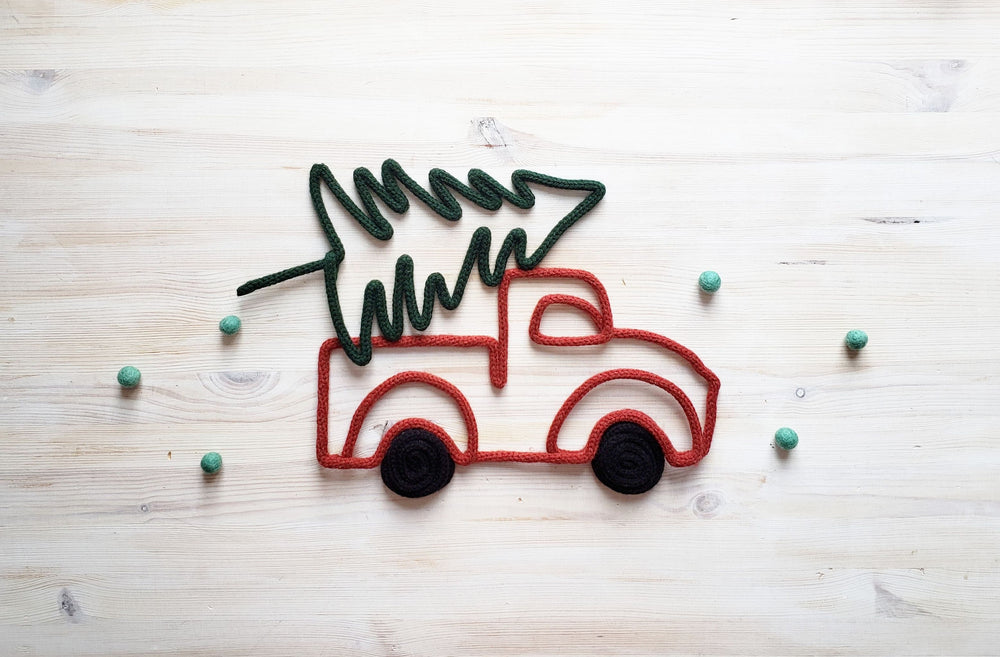 Camion de Noël et son sapin - TricoTiCota