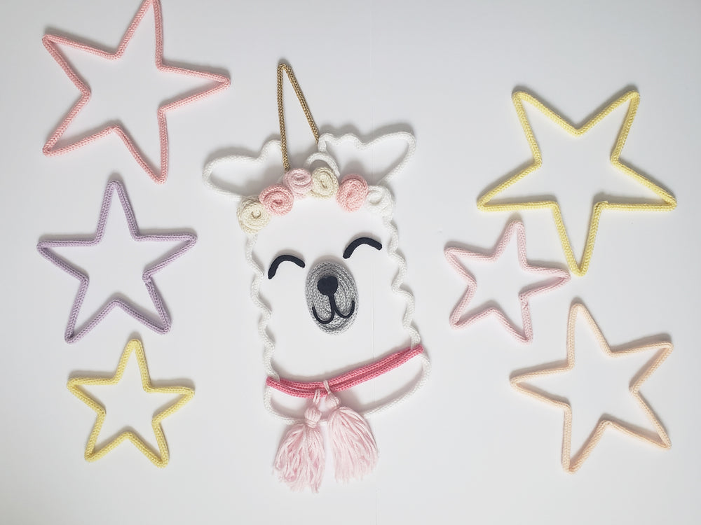 Lama-Licorne avec couronne de fleurs - TricoTiCota